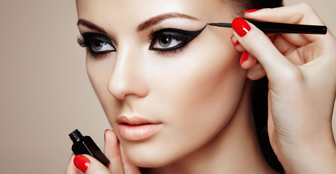 honning Arv Alligevel The Complete Makeup Certification | New Skills Academy